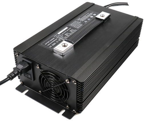 Caricabatterie a 220V 124.8V 10A 1500W LITIO STORE DL-1500N per batterie al Sodio ioni di sodio