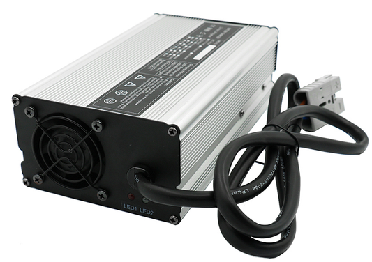 Caricabatterie a 220V 124.8V 6A 900W LITIO STORE DL-900N per batterie al Sodio ioni di sodio