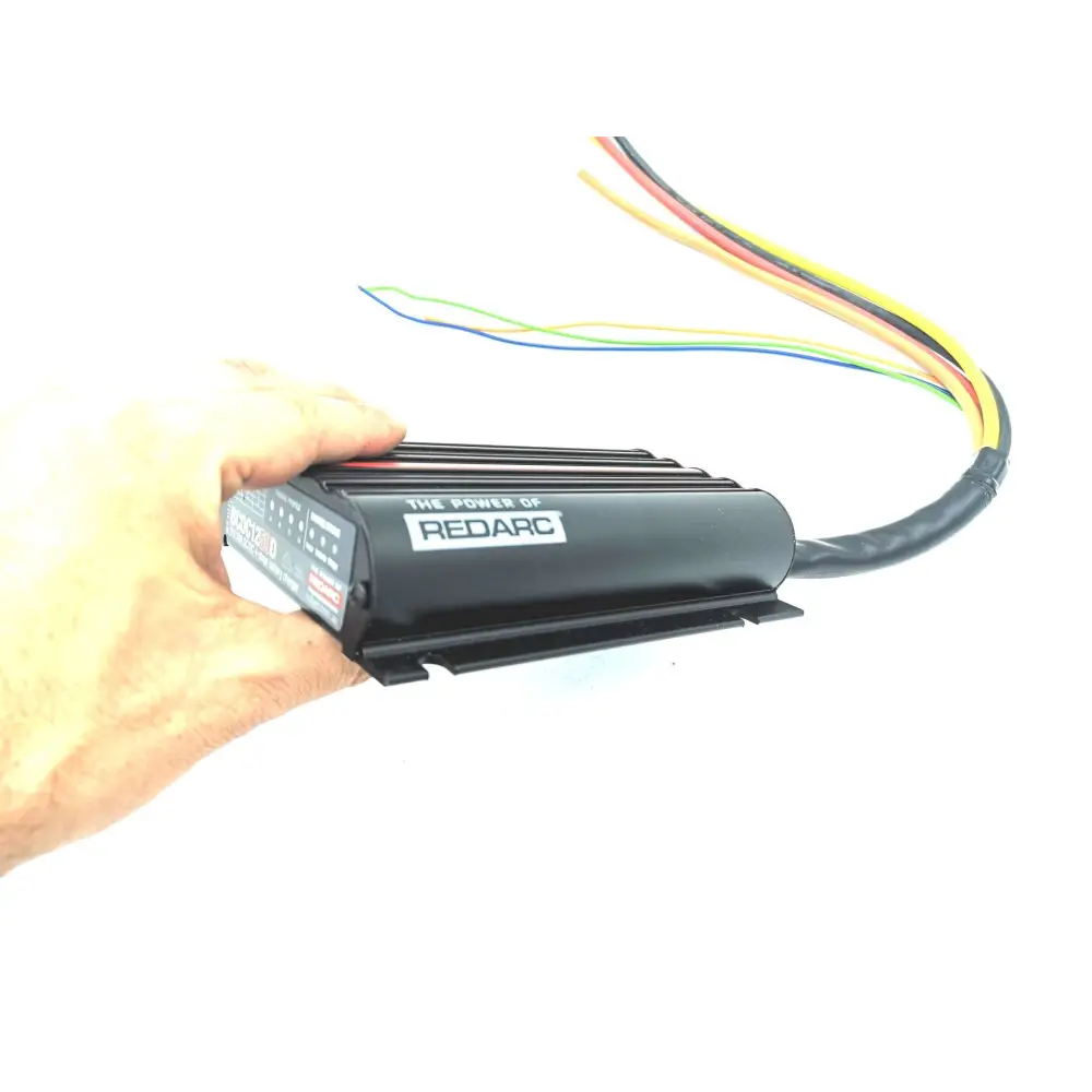 DC-DC MPPT REDARC BCDCN1240 40A 40 Ampere 12V-12V Caricabatterie da solare e alternatore 11632