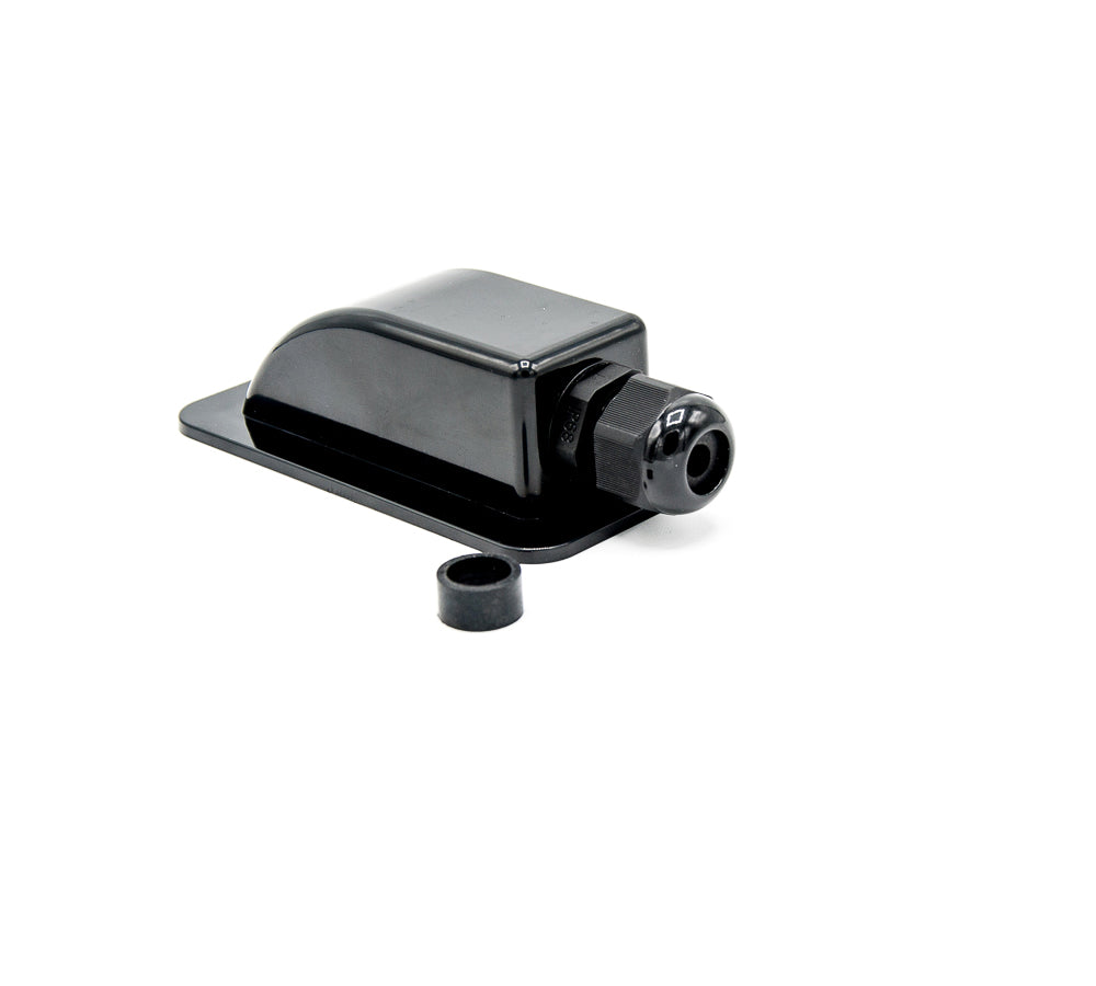Passacavo da tetto in ASA nero a un ingresso DX1/S con pressacavo PG per camper