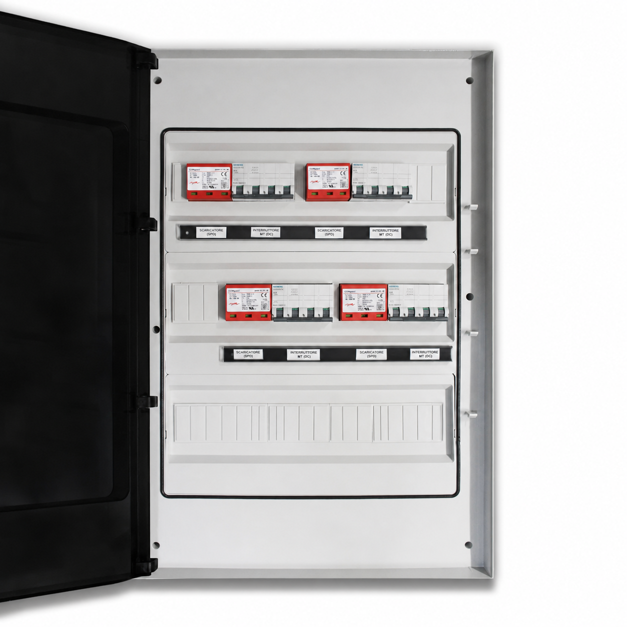 Quadro DC fotovoltaico 4 stringhe 4 MPPT 1000 V 32 A con 4 SPD IP66 – immagine rappresentativa